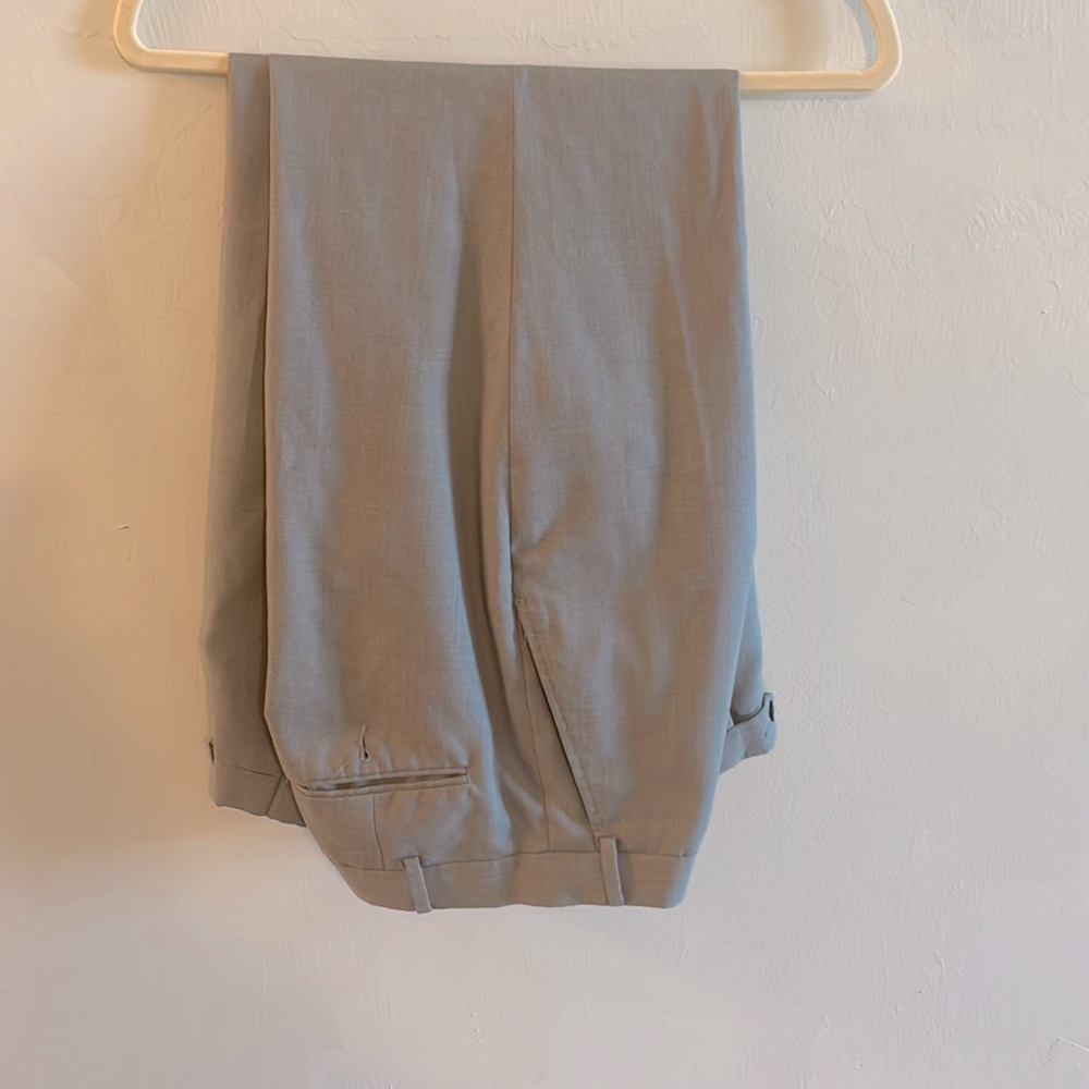 Greg Norman grey slacks